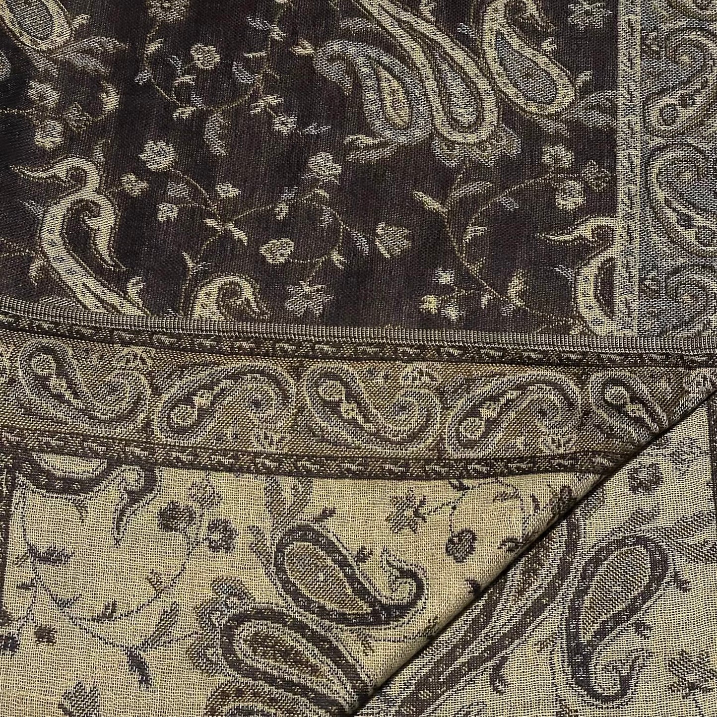 Paisley Pashmina Scarf, Fashionable and elegant print. Luxury Hijabs from Hana Hijabs UK.