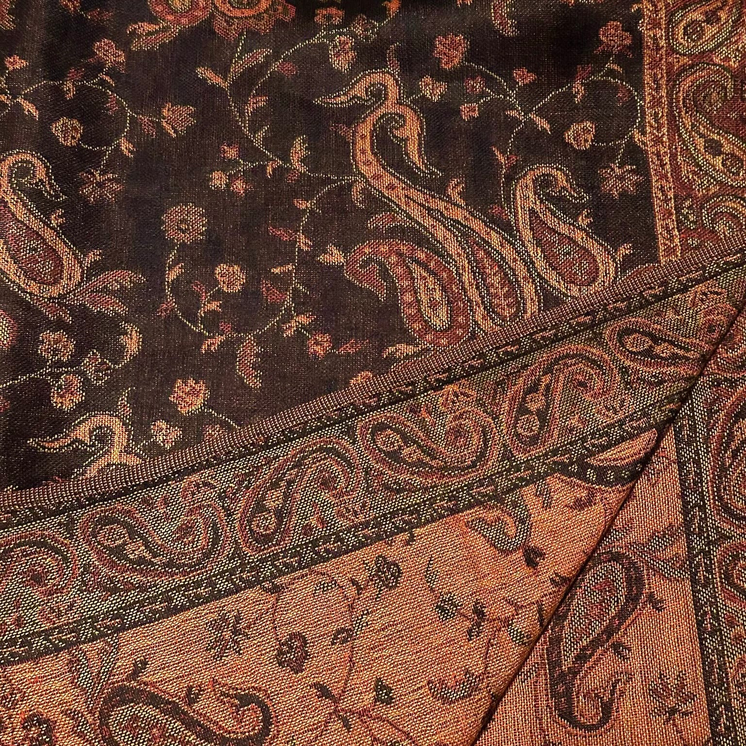 Paisley Pashmina Fashionable and elegant print. Luxury Hijabs from Hana Hijabs UK.